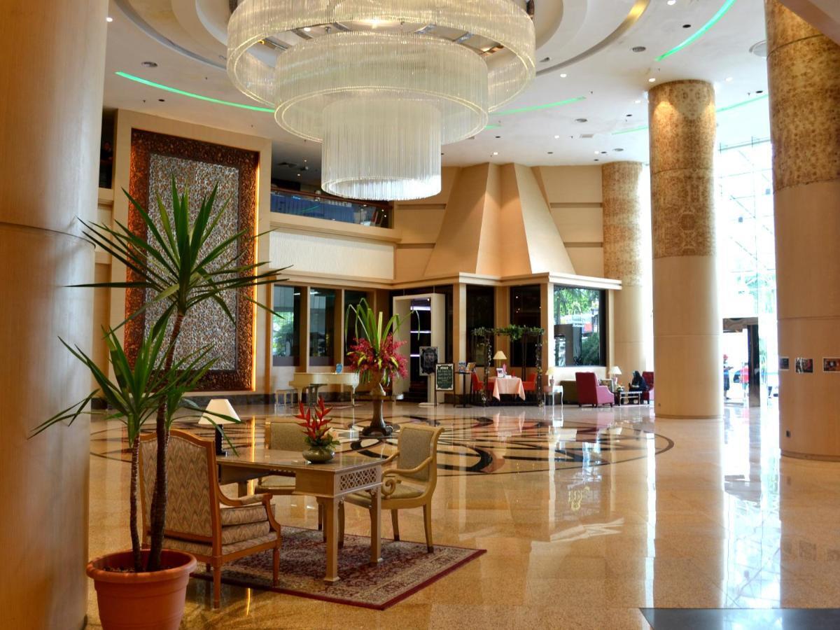 The Puteri Pacific Johor Bahru Hotel Exterior photo